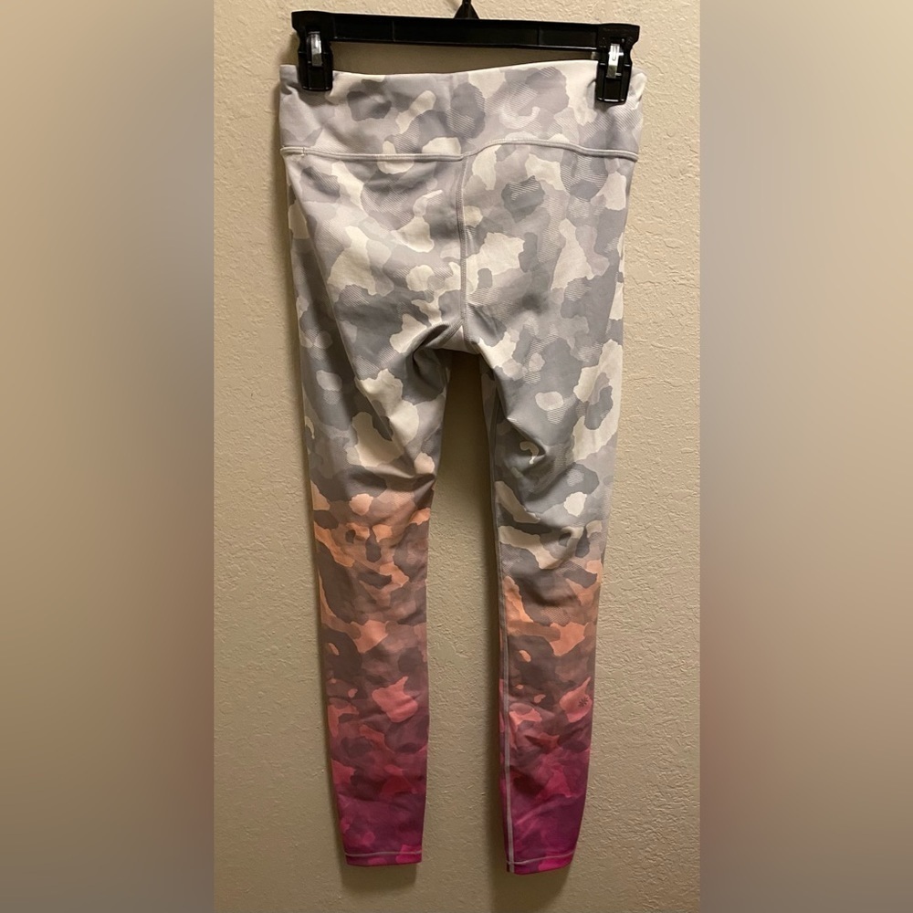 Athleta Girl Ombre Camo Tight Leggings Size XL - Picture 2 of 10